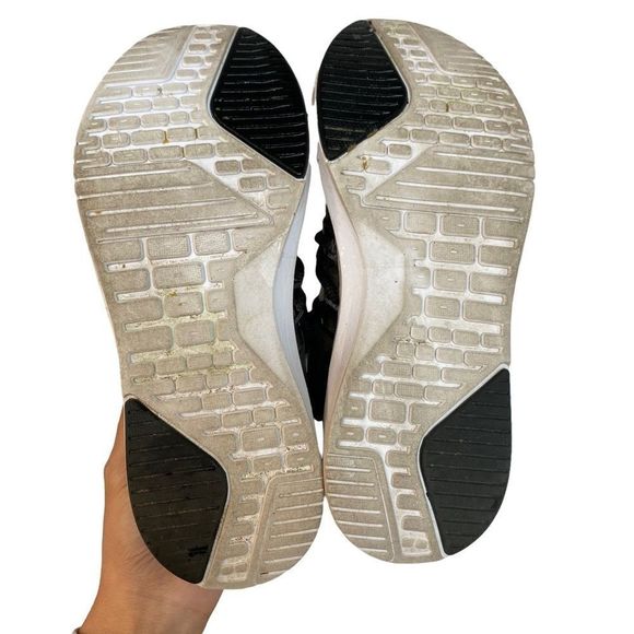 Fabletics Black Pismo Performance Sneakers - Picture 11 of 15